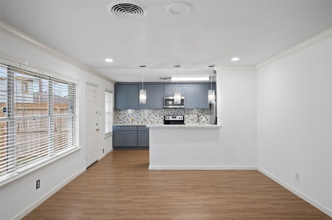 Building Photo - 3835 Tartan Ln