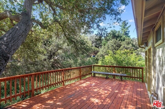 Building Photo - 21652 Encina Rd