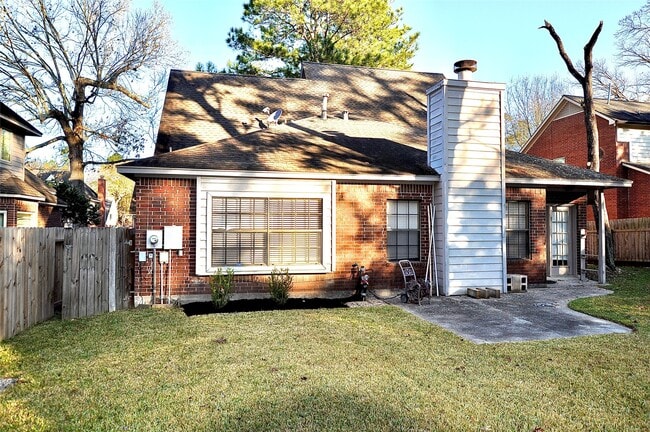 Building Photo - 3614 Scenic Valley Dr