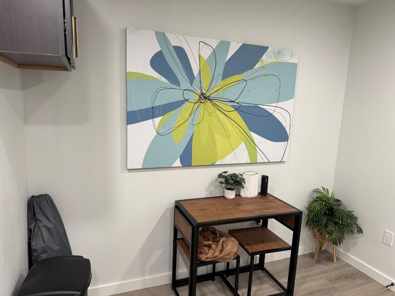 Building Photo - 133 S Pierce St