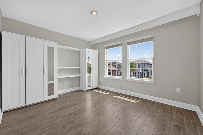 Building Photo - 3207 Palatka St