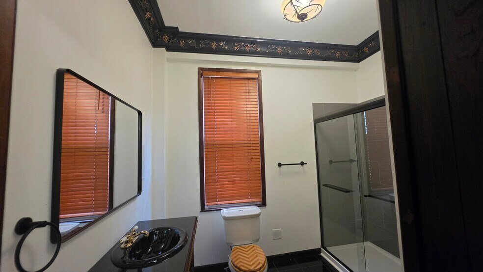 Building Photo - 178 Brunswick Ave