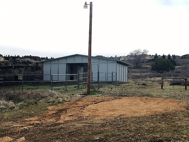 Building Photo - 6650 Harris Dr