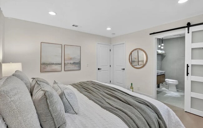 Building Photo - 5003 Valdez Ave