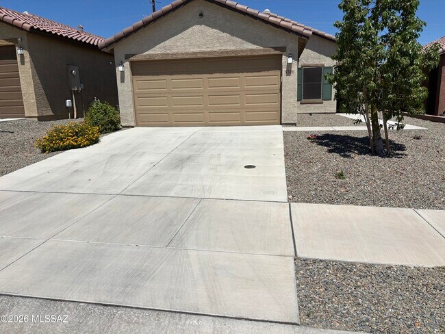 Building Photo - 9306 N Agave Gold Rd