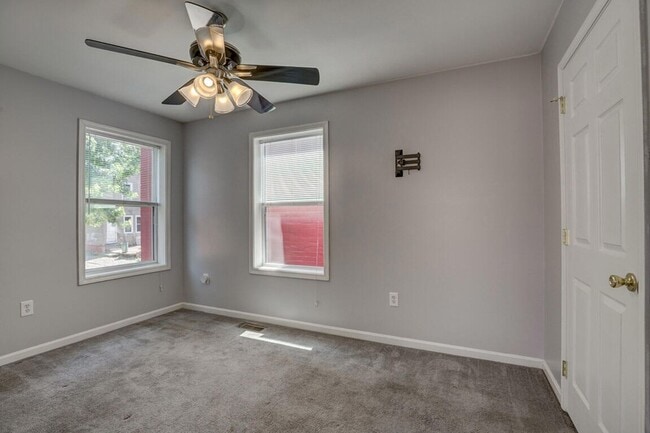 Building Photo - 809 Isabella St