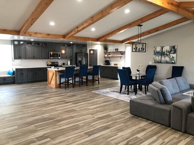 Building Photo - A GREAT REMODELED LIKE NEW HOME ON THE GOLF COURSE IN LEISURE WORLD 45+ Active Adult Resort Commu...