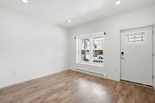 Building Photo - 226 Carlisle