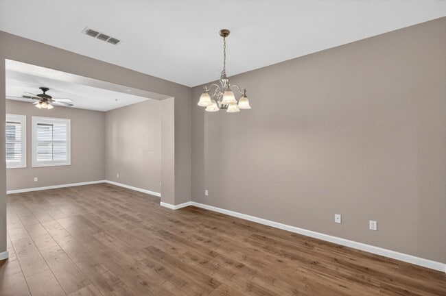 Building Photo - 8150 Crystal Walk Cir