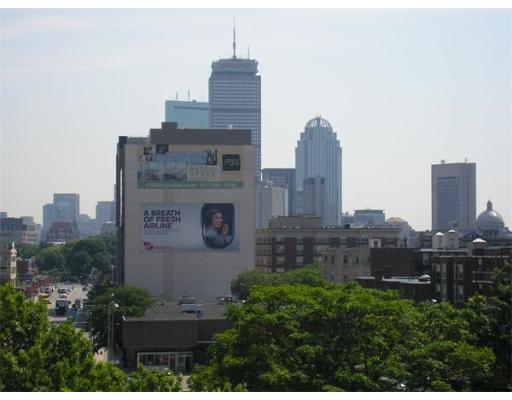 Building Photo - 100 Riverway