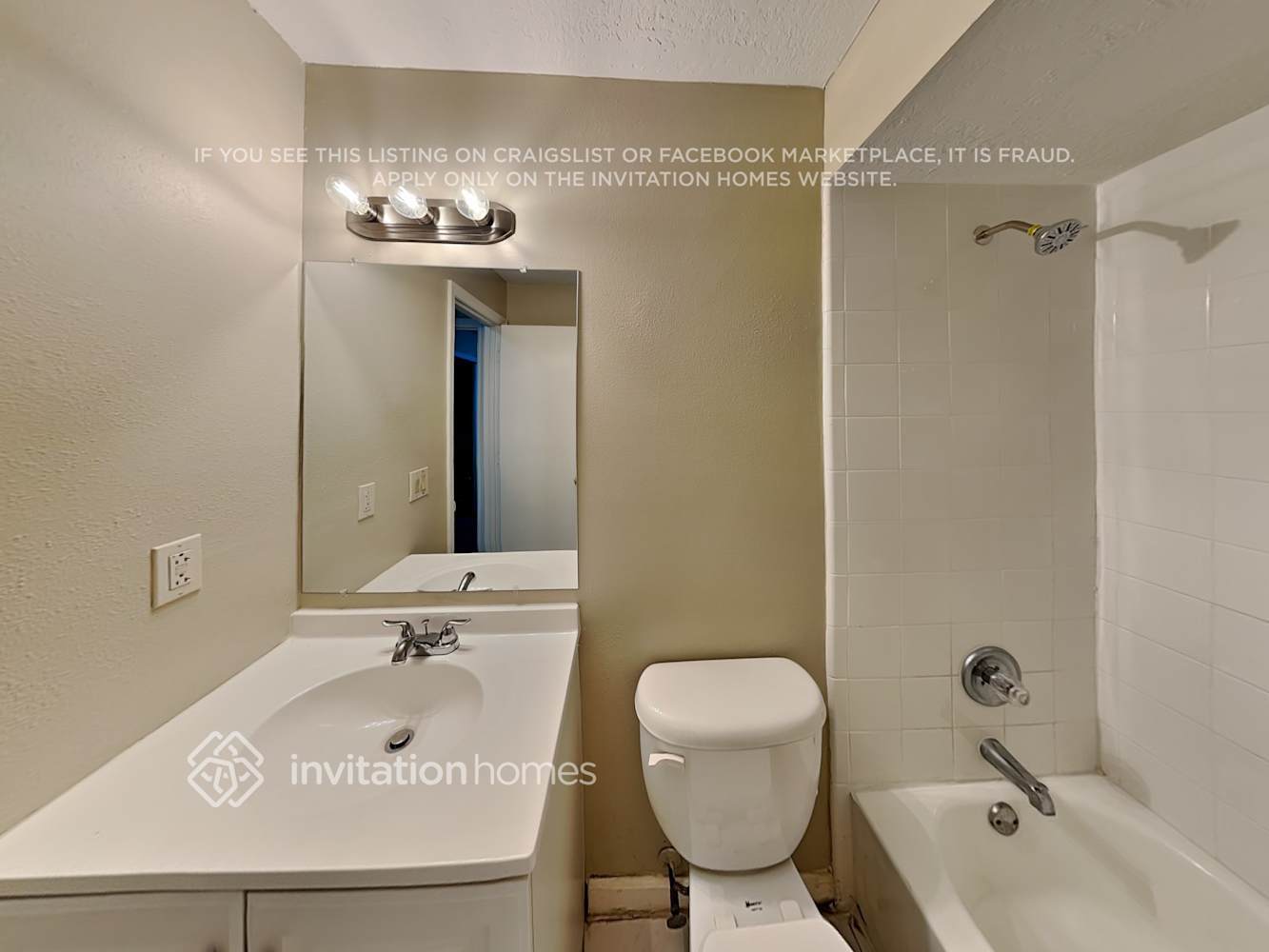 Building Photo - 2117 E Parkton Dr