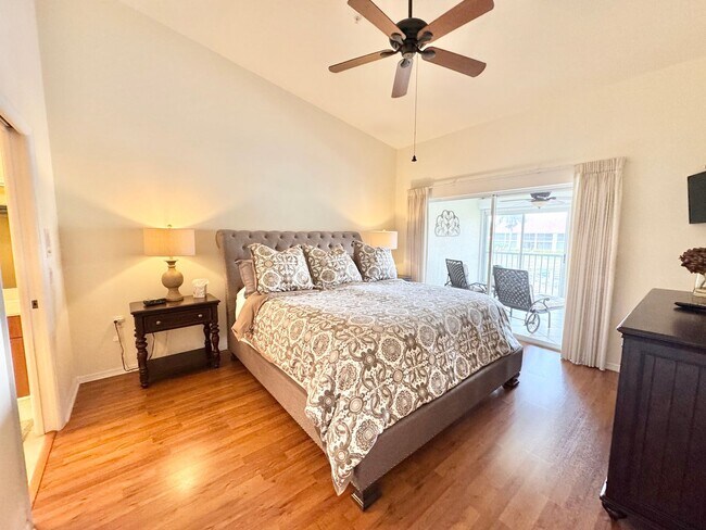 Building Photo - ** FALLING WATERS ** 2 BED / 2 BATH - COND...