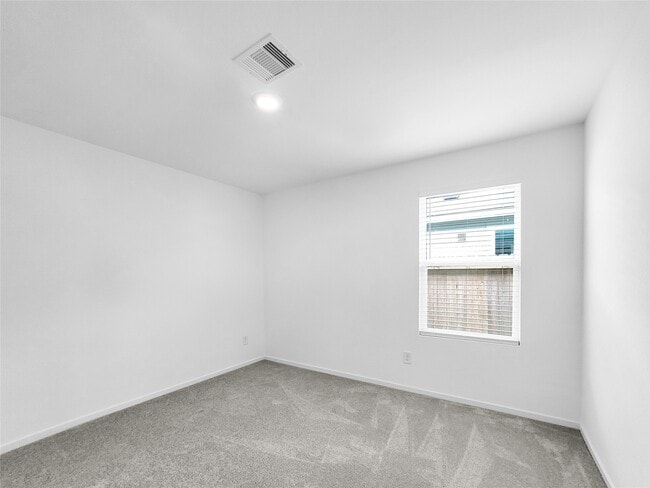 Building Photo - 106 Nicholas Rd