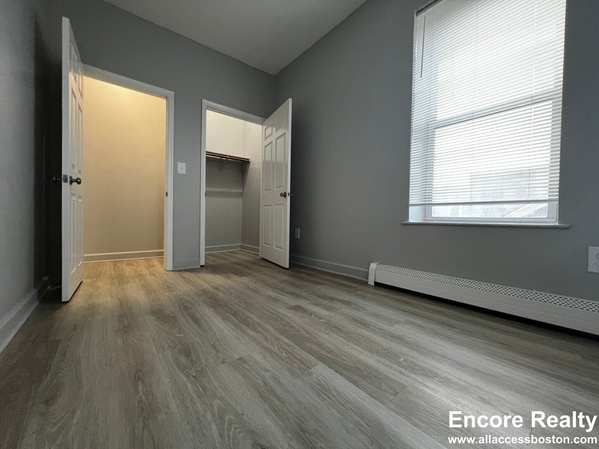 Building Photo - 130 Warren St