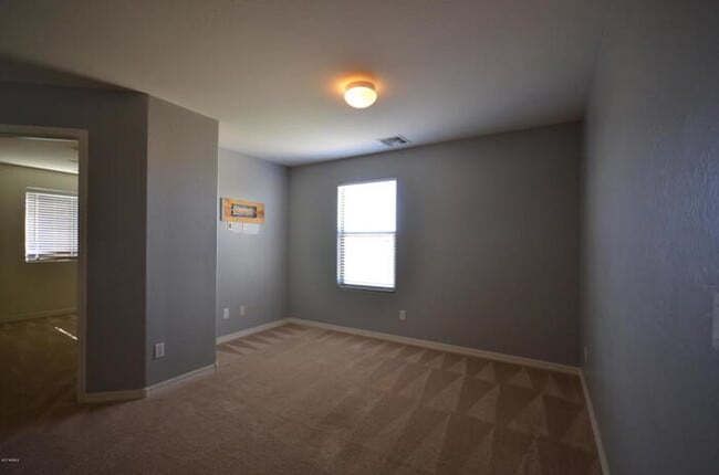 Building Photo - 2018 W Agrarian Hills Dr