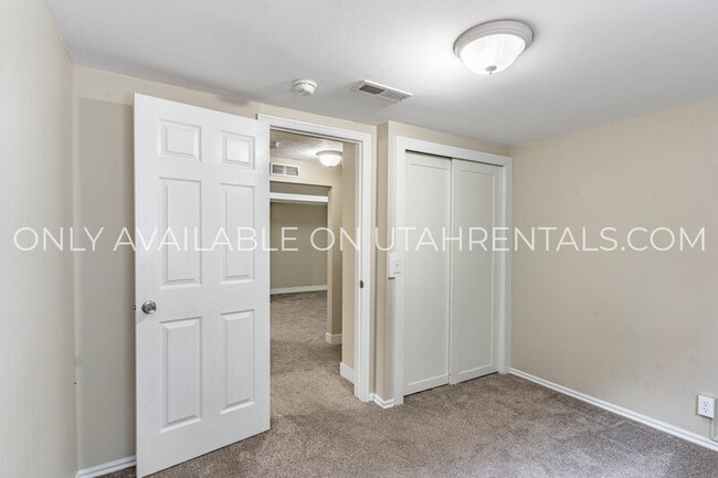 Building Photo - 611 E 350 N