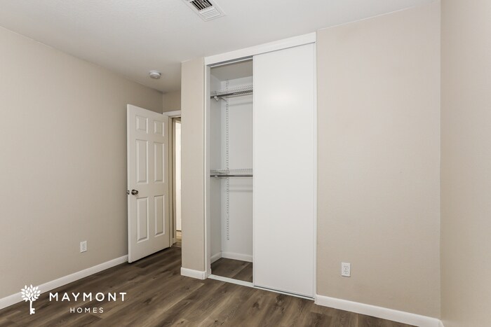 Building Photo - 11234 E Sunland Ave