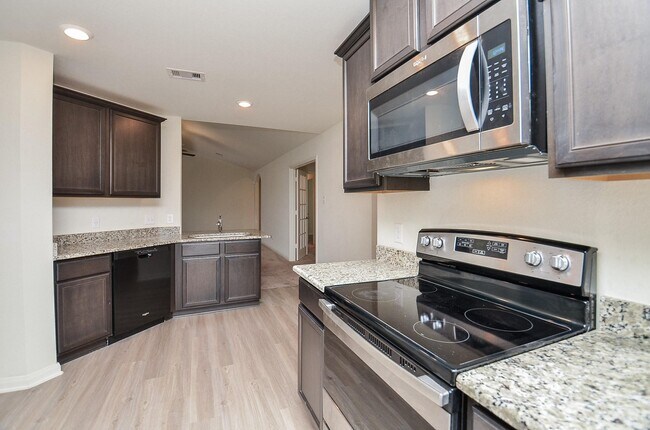 Building Photo - 2037 Mule Ridge Dr