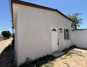 Building Photo - 2057 Marlborough Ave