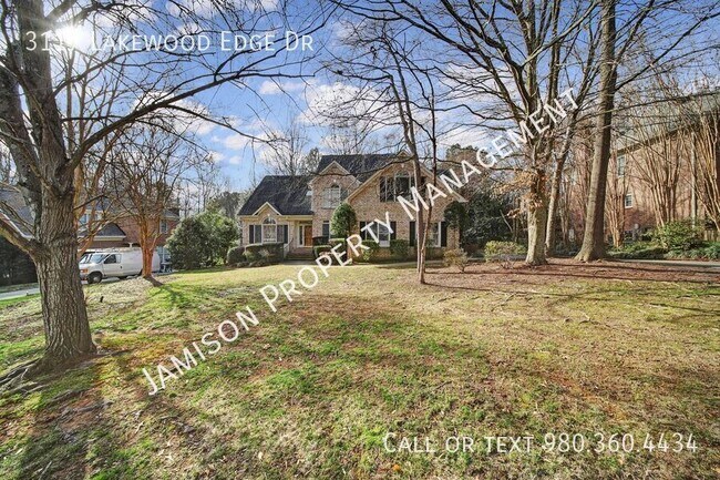 Building Photo - 3117 Lakewood Edge Dr