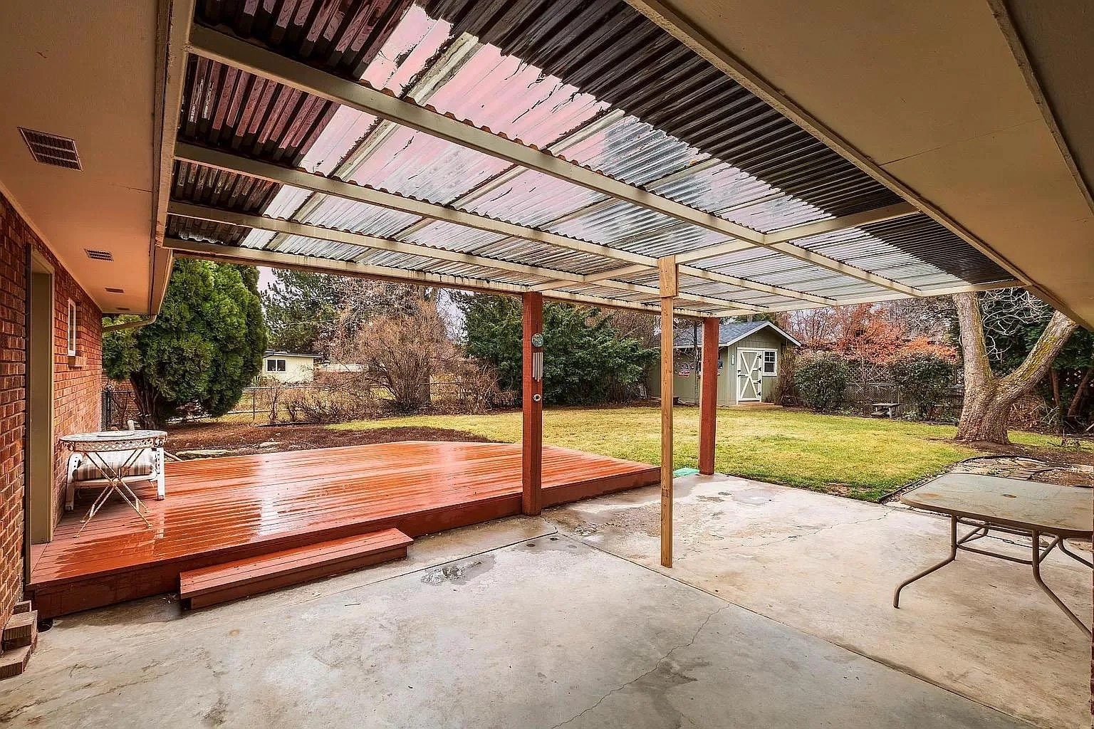 Building Photo - 3411 W Hillcrest Dr