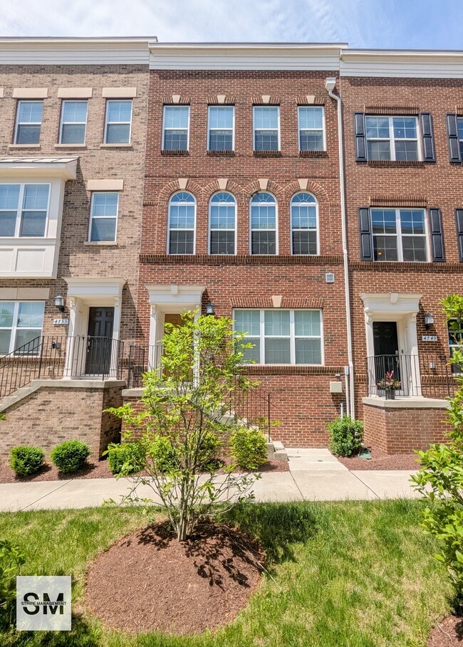 Building Photo - 4751 Cherokee St