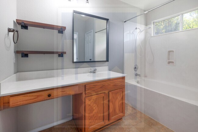 Building Photo - 1011 Burgess Dr