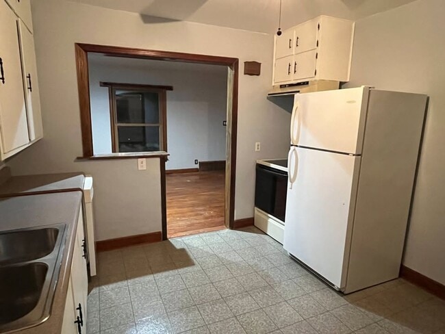 Building Photo - 229 W Marquette St