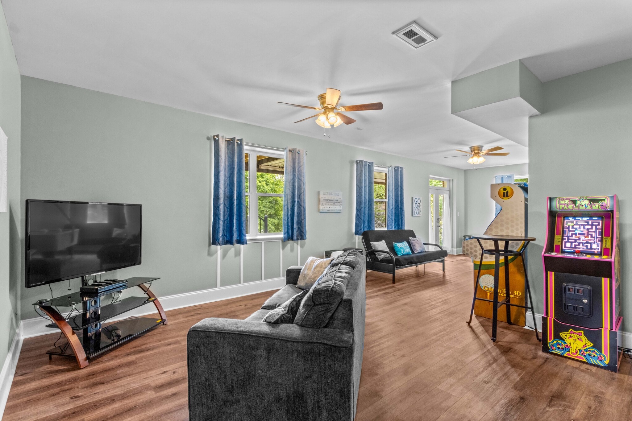 Building Photo - 7228 Lynbrook Cir