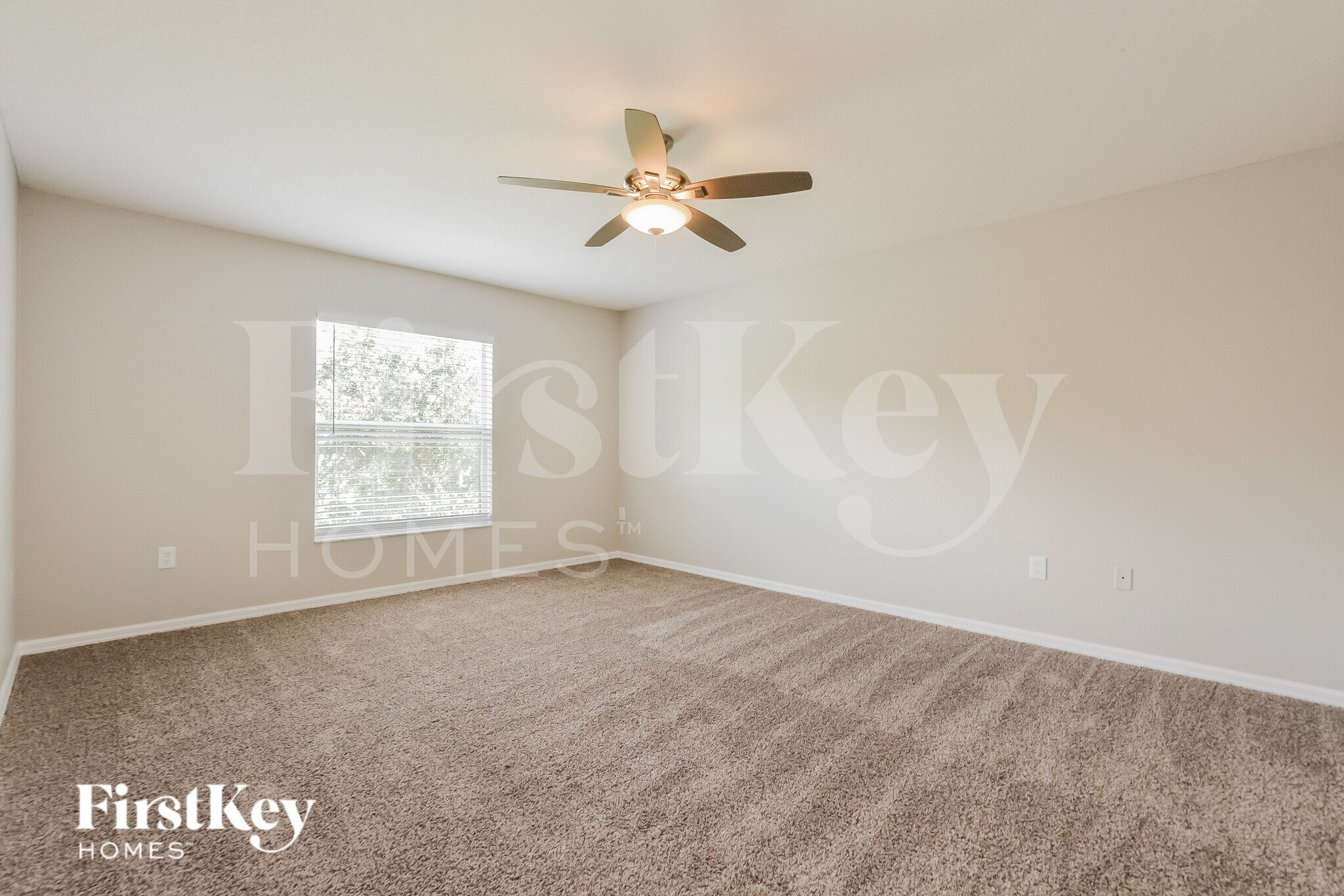 Building Photo - 31845 Sunpark Cir