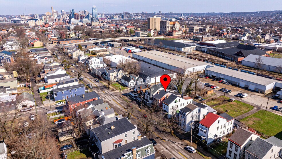 Building Photo - 1410 Russell St