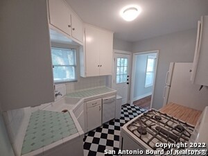 Building Photo - 111 W Meadowlane Dr