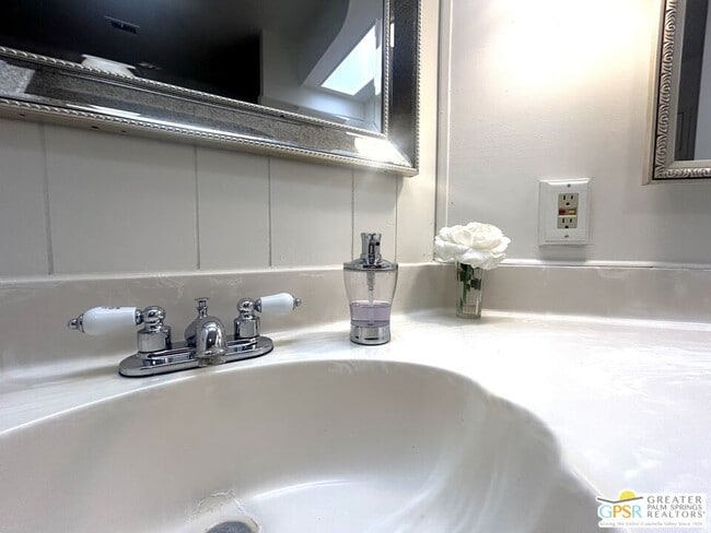 Building Photo - 74584 Nevada Cir E