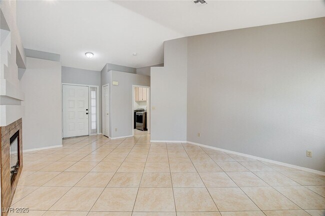 Building Photo - 4432 Crimson Leaf Dr