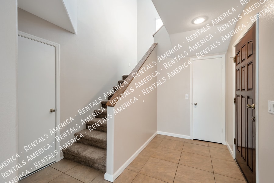 Building Photo - 3435 W Frankfurt Dr