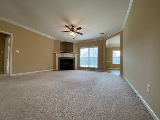 Building Photo - BARTLETT RENTAL HOME 3 BEDROOM 2 BATHROOM WITH FENCED BACKYARD