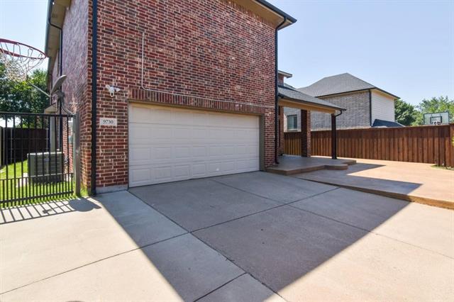 Building Photo - 9750 Candlewood Dr