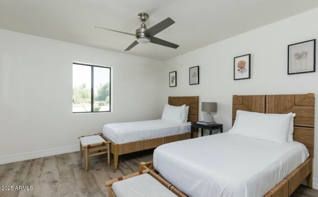 Building Photo - 11212 N Sundown Dr