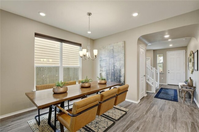 Building Photo - 311 Jarbridge Dr