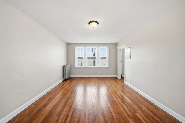 Building Photo - 41 Richardson Ave