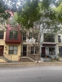 Building Photo - 5722 45th Ave