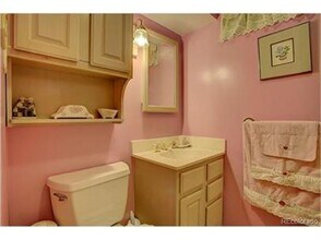 Building Photo - Updated clean and colorful 3 bed 2 bath ranch with a 2-Car garage!