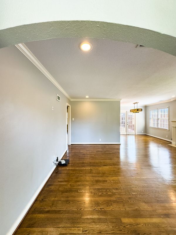 Building Photo - 2222 Carnes St