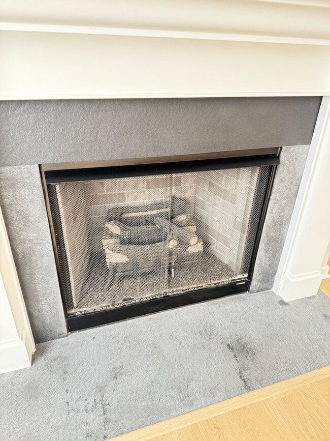 Building Photo - Nearly New Davidson Townhome | 3BR + Flex Space | 2-Car Garage | Minutes to Downtown