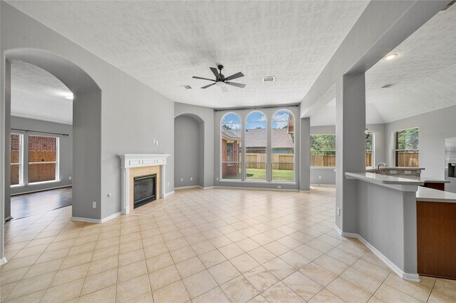 Building Photo - 24910 Crystal Stone Ln