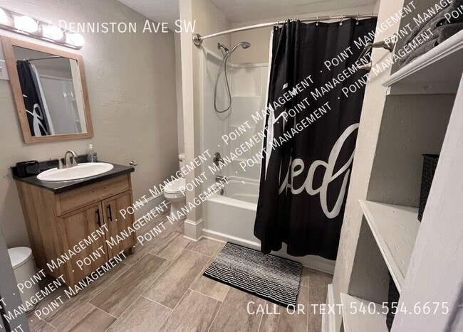 Building Photo - 2047 Denniston Ave SW