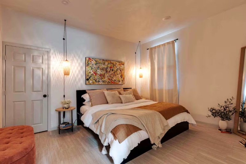 Building Photo - 647 Hammond Ave