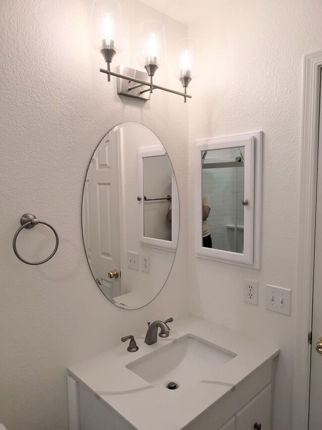 Building Photo - Lovely home in Lesuer Estates Mesa!!