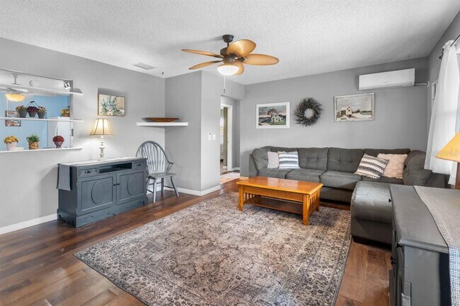 Building Photo - 706 W Brockton Pl