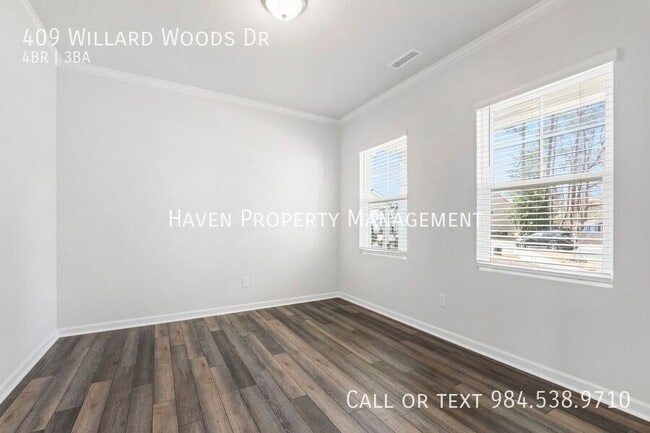 Building Photo - 409 Willard Wds Dr